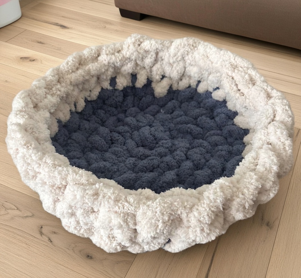 Hand Knit Pet Bed - Thursday, May 28th - Image 2